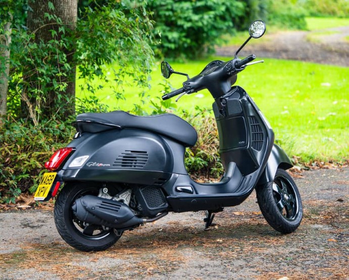 VESPA GTS SUPER NOTTE 125 INSURANCE