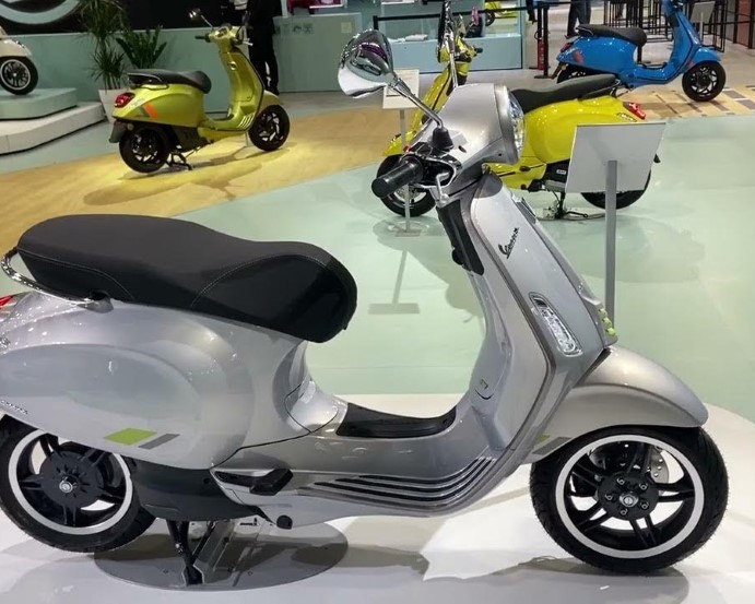 Vespa Primavera Elettrica 70 Tech Insurance