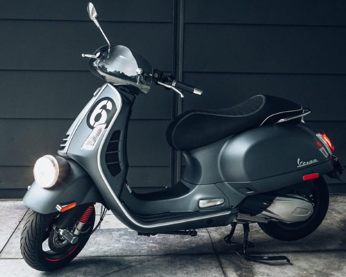 VESPA SEI GIORNI 300 INSURANCE